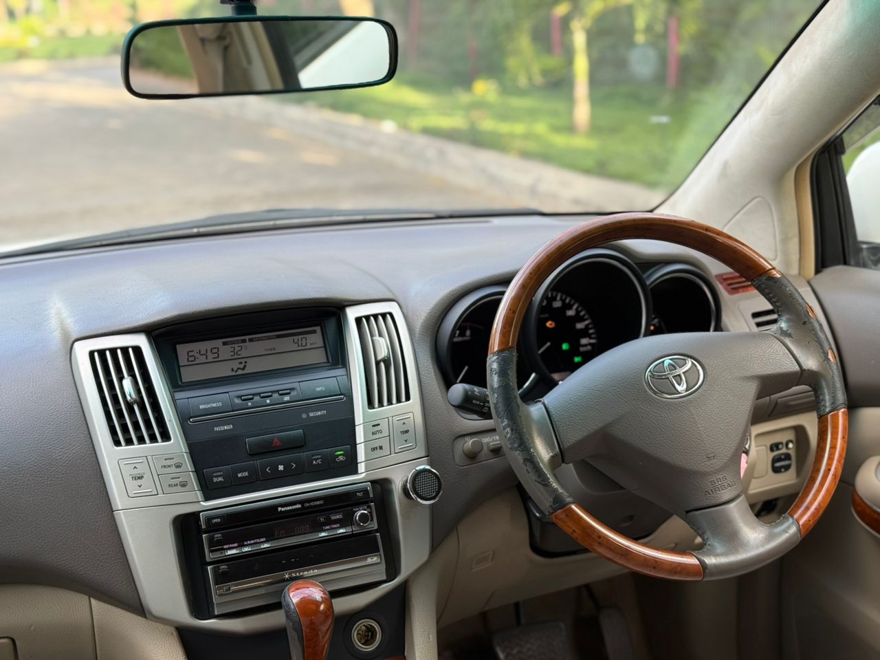 TOYOTA HARRIER 240G thumbnail 5
